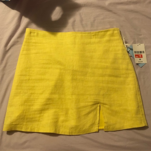 Forever 21 skirt with tags! - Picture 1 of 1
